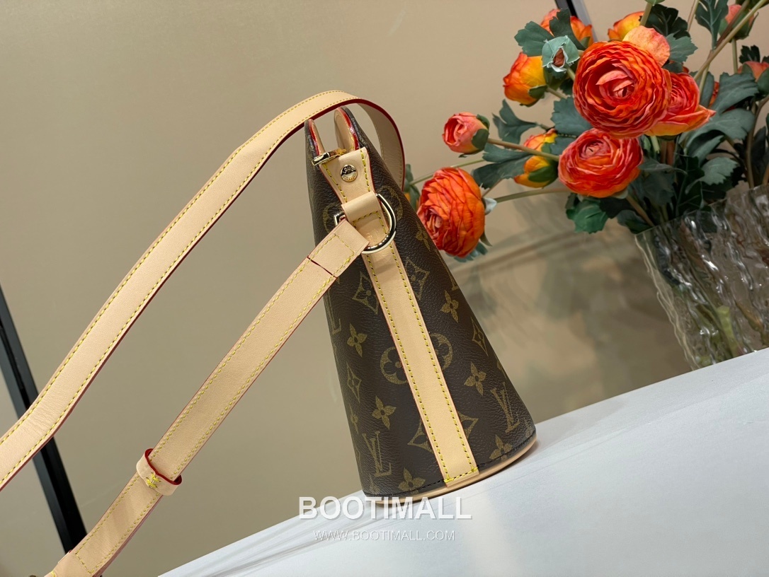 Louis Vuitton Vintage Monogram Canvas Shell Bag M51290 루이비통 빈티지 모노그램 캔버스 쉘 숄더백 24cm 2