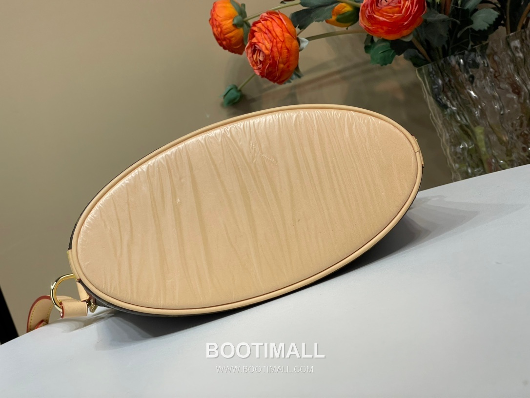 Louis Vuitton Vintage Monogram Canvas Shell Bag M51290 루이비통 빈티지 모노그램 캔버스 쉘 숄더백 24cm 4