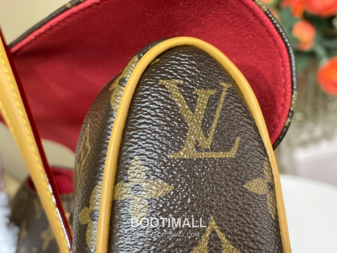 Louis Vuitton Vintage Monogram Canvas Baguette Bag M51902 루이비통 빈티지 모노그램 캔버스 바게트 숄더백 28cm 8