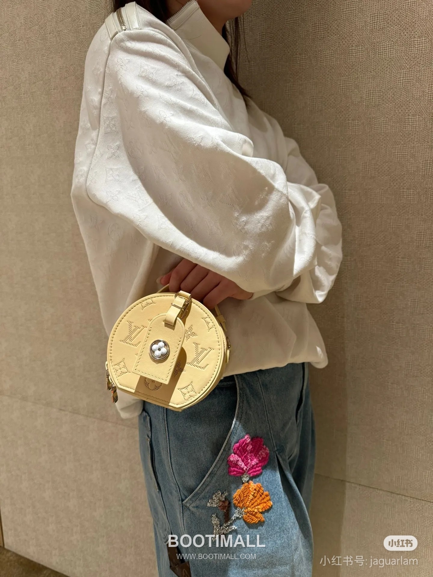 Louis Vuitton Mini Boîte Chapeau Perforated Leather Bag M11294 루이비통 미니 부아트 샤포 퍼포레이티드 가죽 숄더백 13cm 6