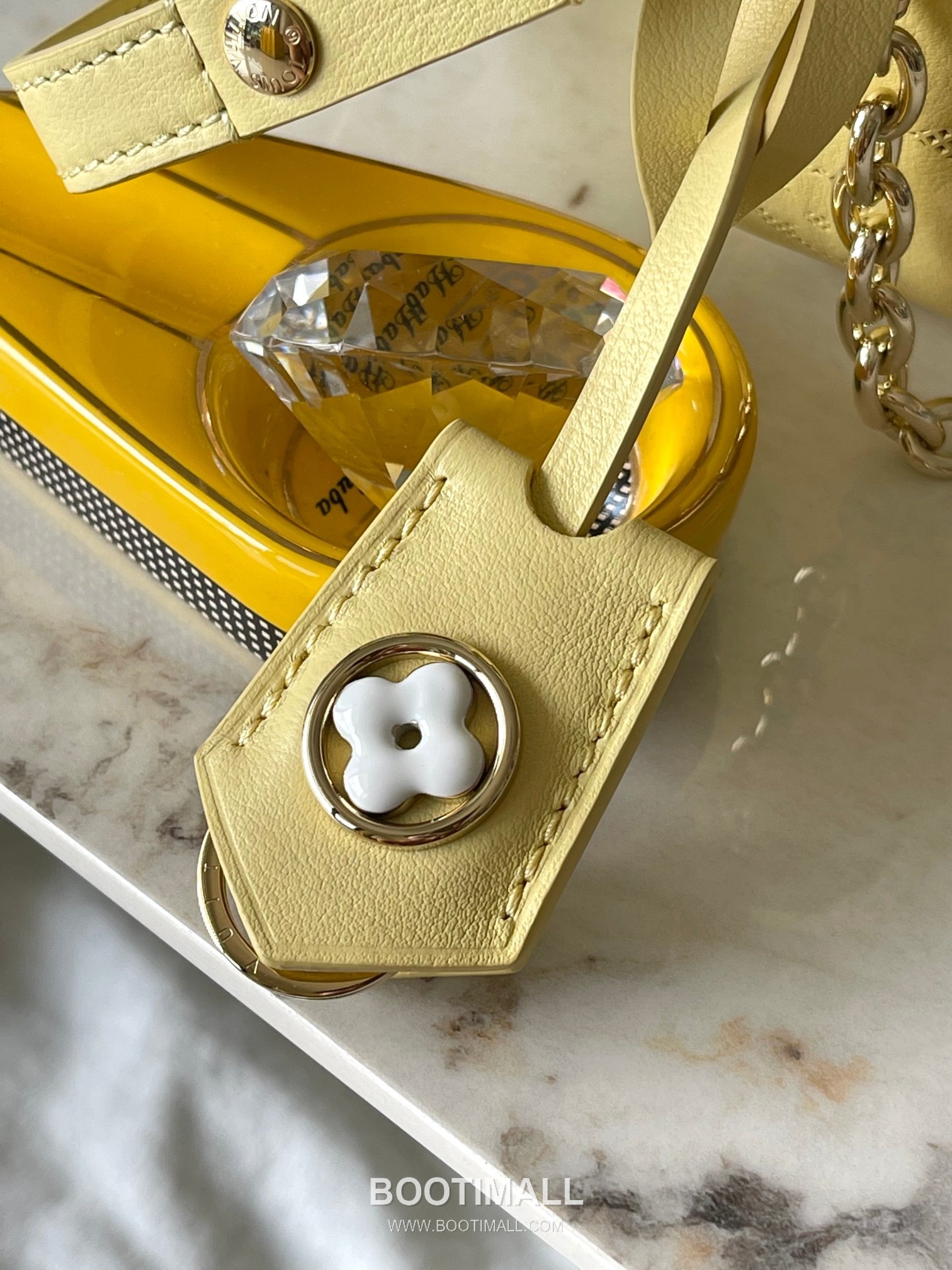 Louis Vuitton Sac Recoleta Perforated Leather WOC Crossbody Bag M11299 루이비통 삭 레콜레타 퍼포레이티드 가죽 WOC 크로스백 23.5cm 7