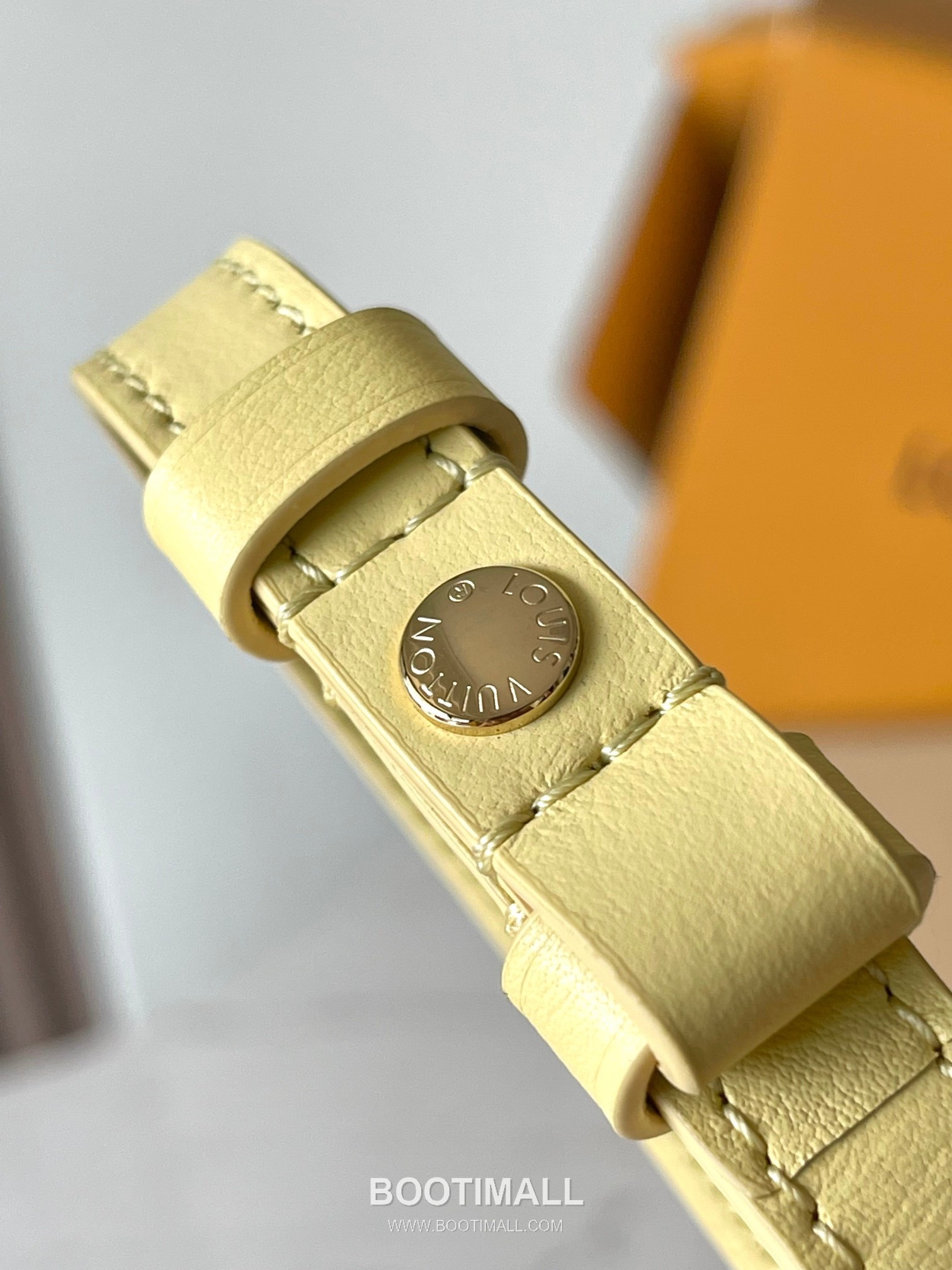 Louis Vuitton Sac Recoleta Perforated Leather WOC Crossbody Bag M11299 루이비통 삭 레콜레타 퍼포레이티드 가죽 WOC 크로스백 23.5cm 8