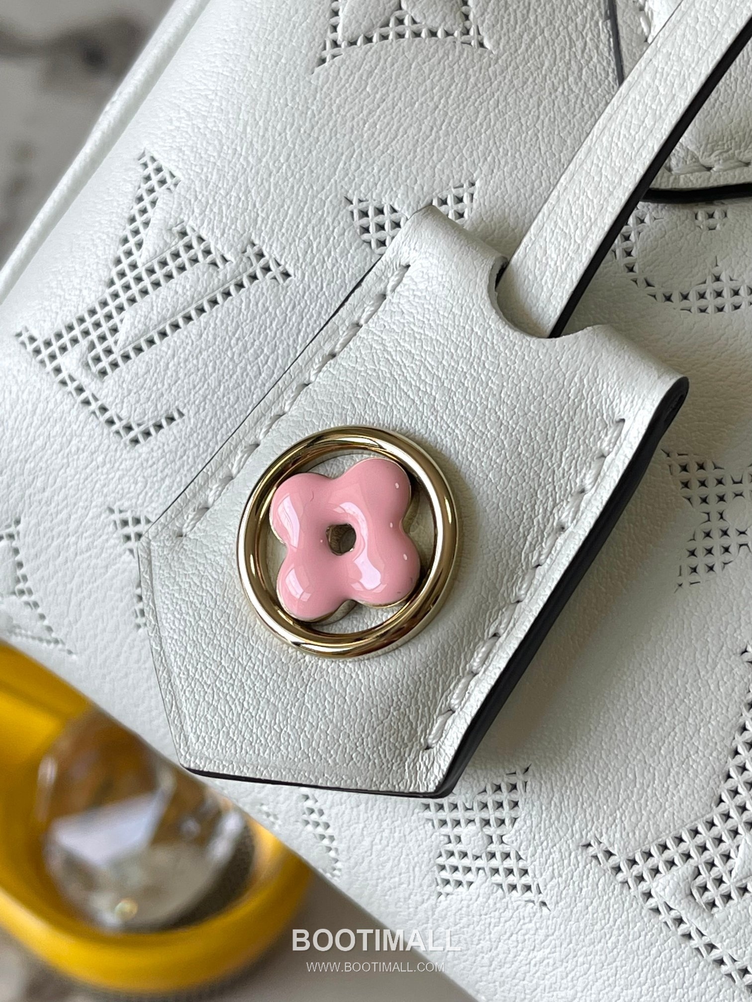 Louis Vuitton Speedy Bandoulière 20 Perforated Leather Bag M11276 루이비통 스피디 반둘리에 20 퍼포레이티드 가죽 토트백 20.5cm 7