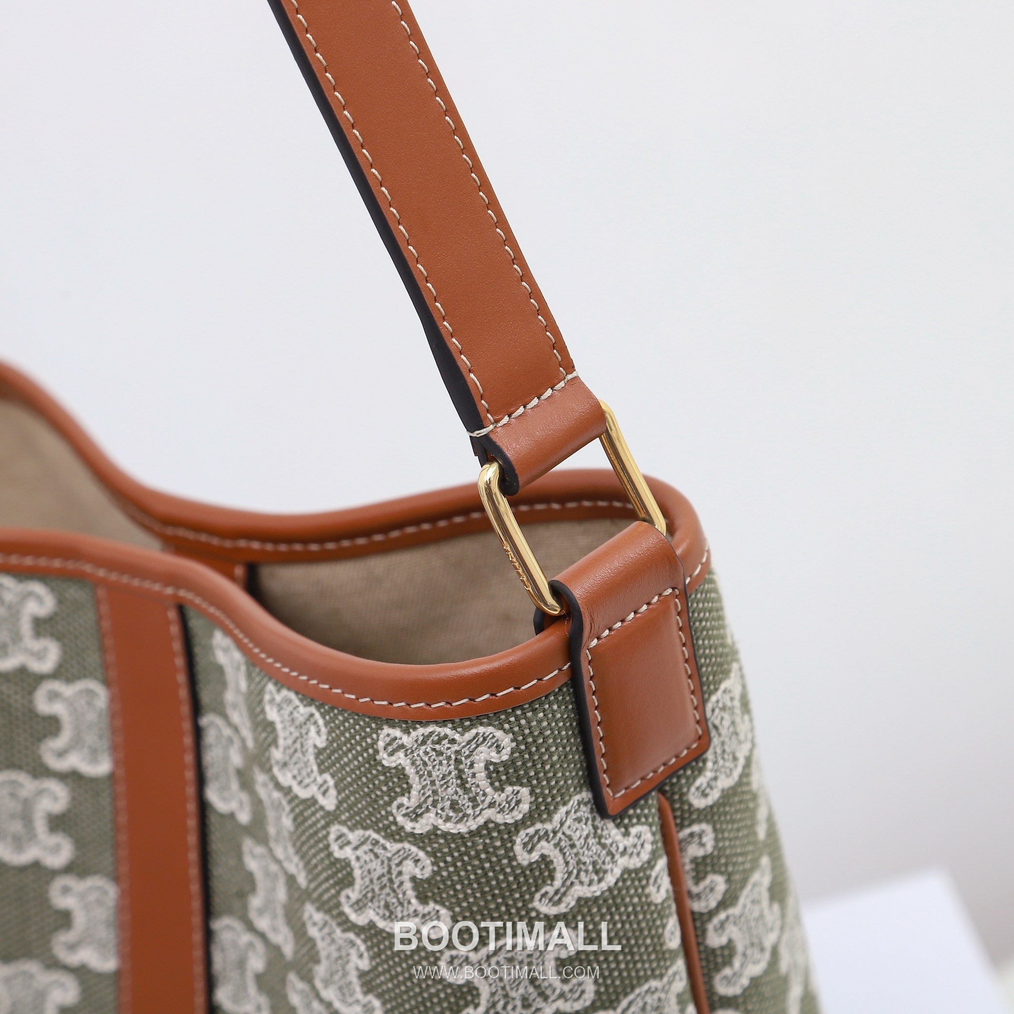 CELINE Triomphe Embroidered Canvas Bucket Bag 191442 셀린느 트리옹프 자수 캔버스 가죽 트리밍 버킷백 30cm 8