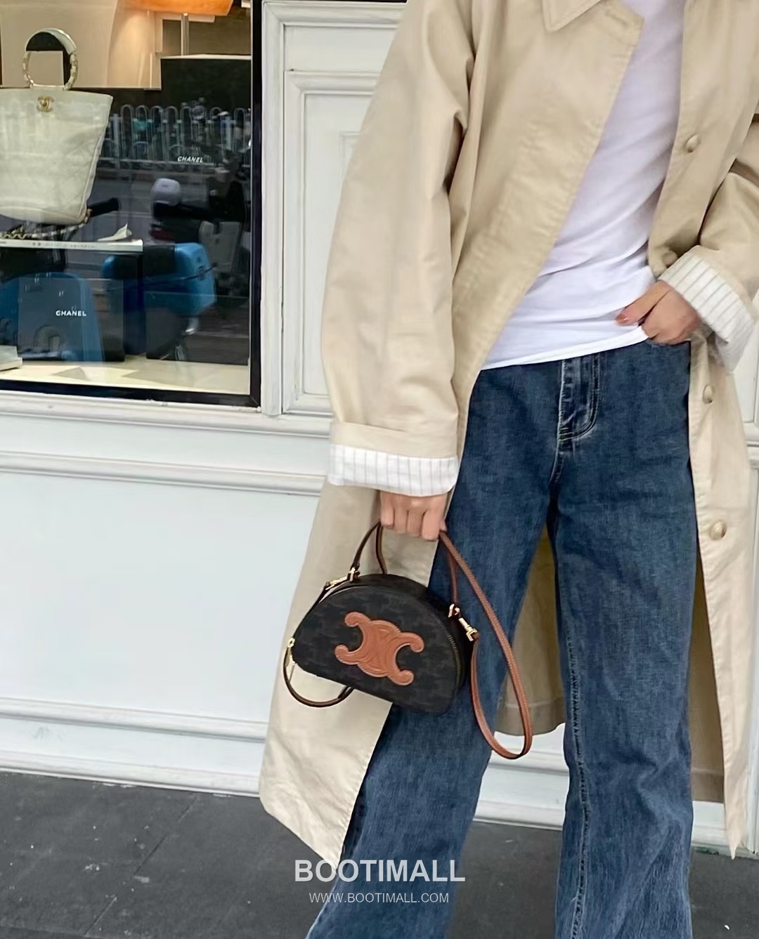 Celine Triomphe Monogram Half-Moon Italian Cowhide Brown Top Handle Bag 셀린느 트리옹프 모노그램 하프문 10K642 이탈리아 소가죽 브라운 탑핸들백 18cm 1