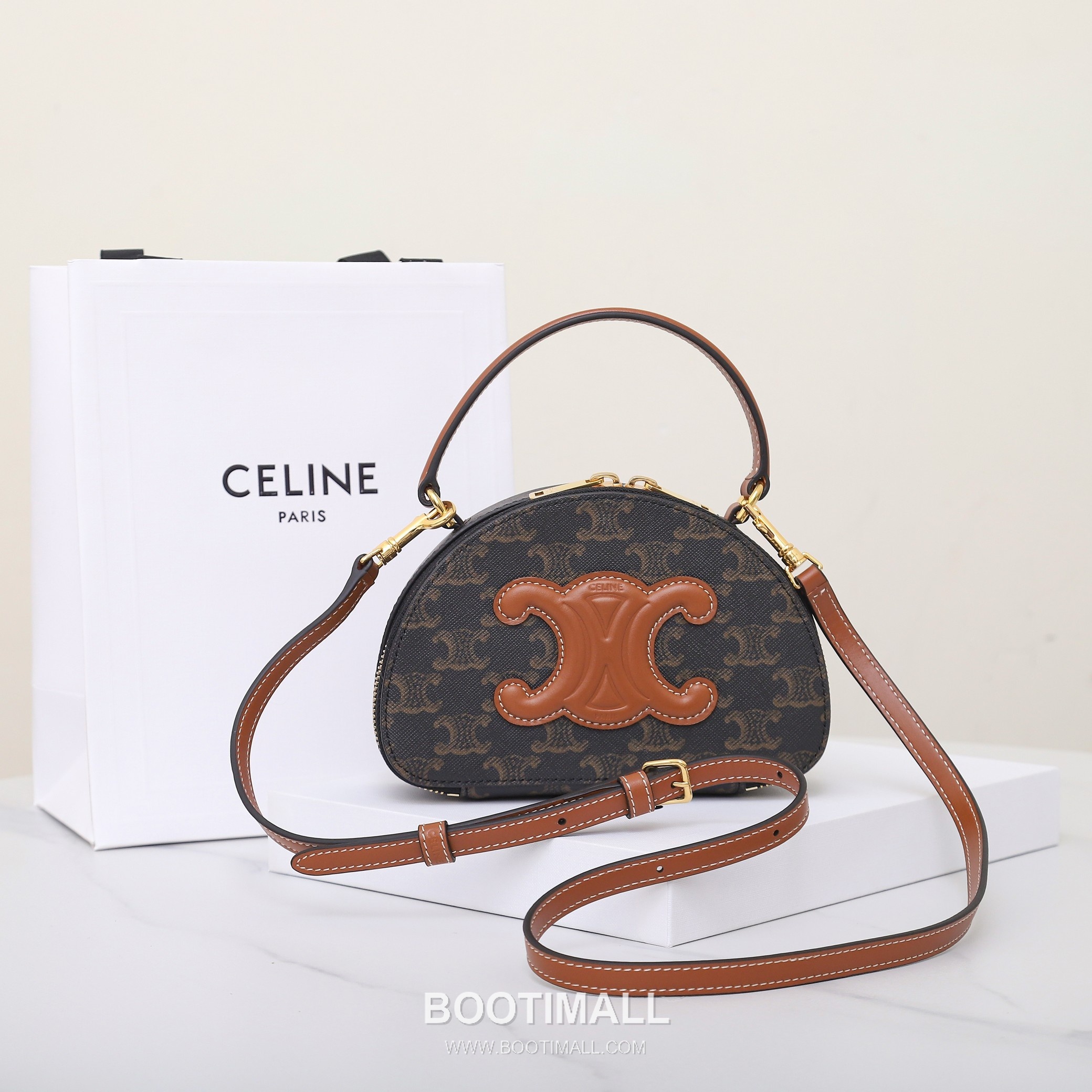 Celine Triomphe Monogram Half-Moon Italian Cowhide Brown Top Handle Bag 셀린느 트리옹프 모노그램 하프문 10K642 이탈리아 소가죽 브라운 탑핸들백 18cm 10