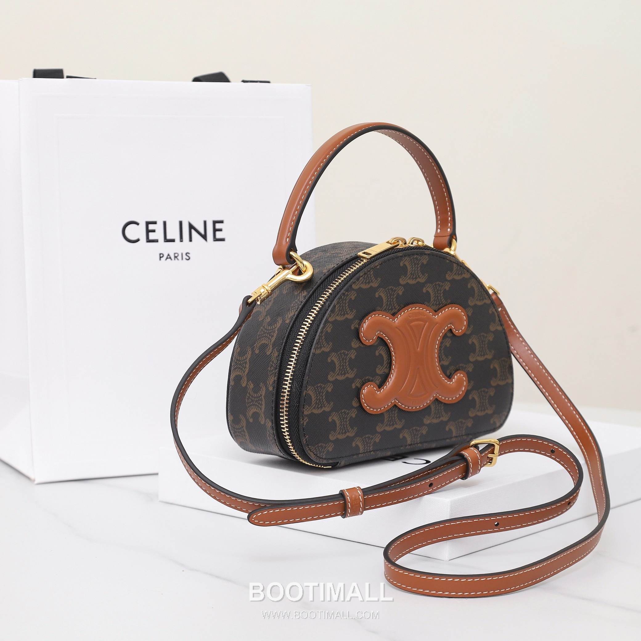 Celine Triomphe Monogram Half-Moon Italian Cowhide Brown Top Handle Bag 셀린느 트리옹프 모노그램 하프문 10K642 이탈리아 소가죽 브라운 탑핸들백 18cm 11