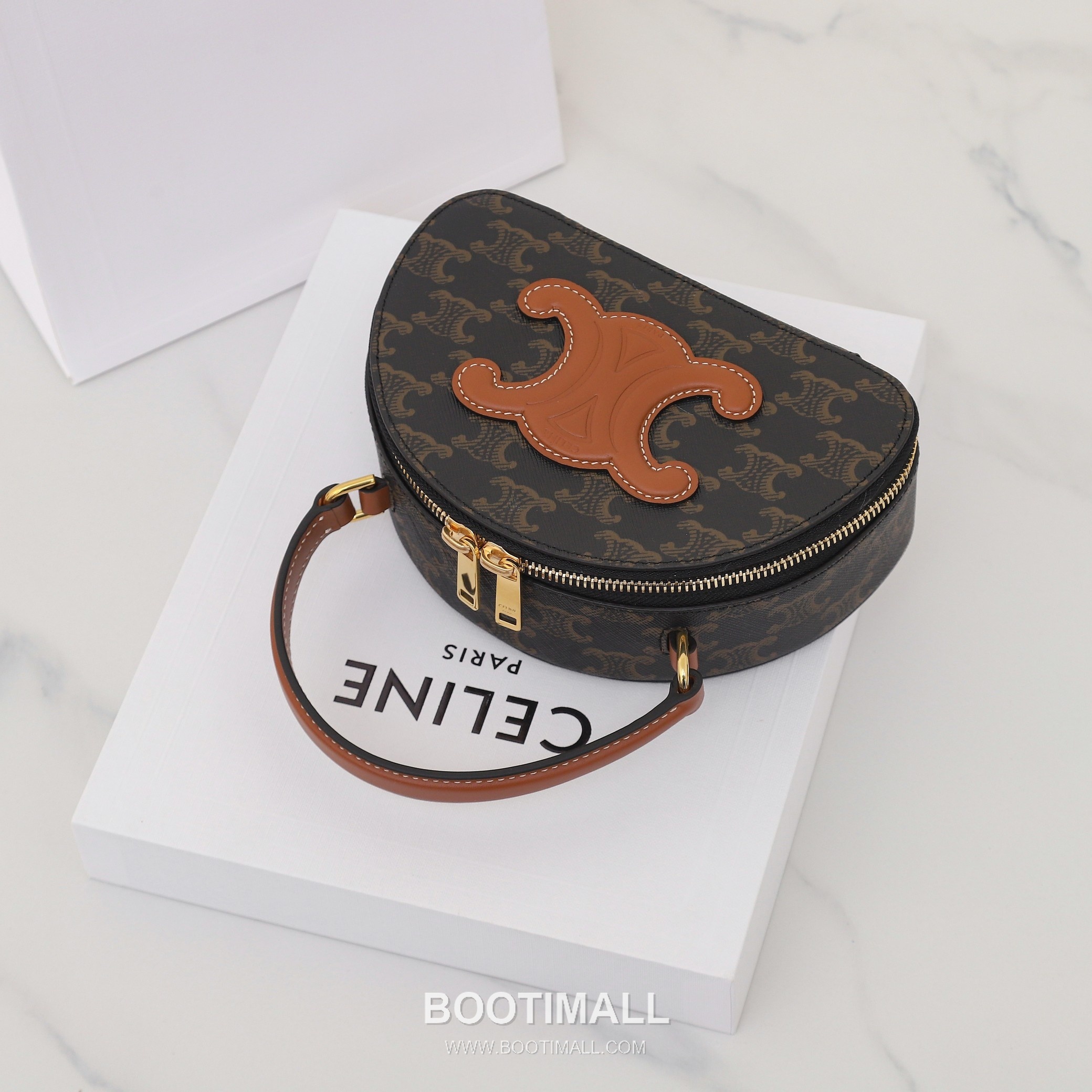 Celine Triomphe Monogram Half-Moon Italian Cowhide Brown Top Handle Bag 셀린느 트리옹프 모노그램 하프문 10K642 이탈리아 소가죽 브라운 탑핸들백 18cm 16