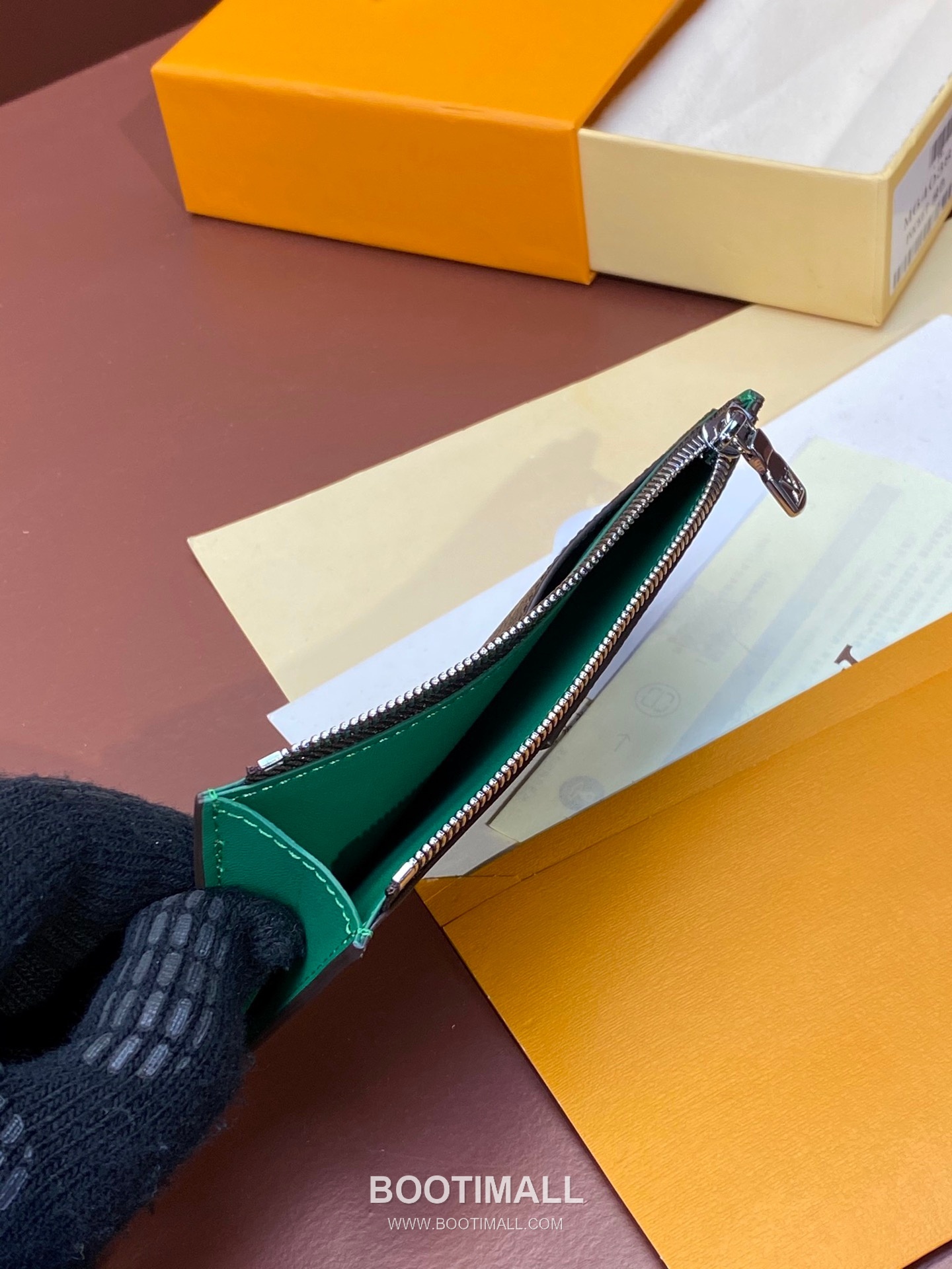 Louis Vuitton Coin Card Holder Taiga Leather Wallet M64038 루이비통 코인 카드홀더 타이가 가죽 카드지갑 12cm 3