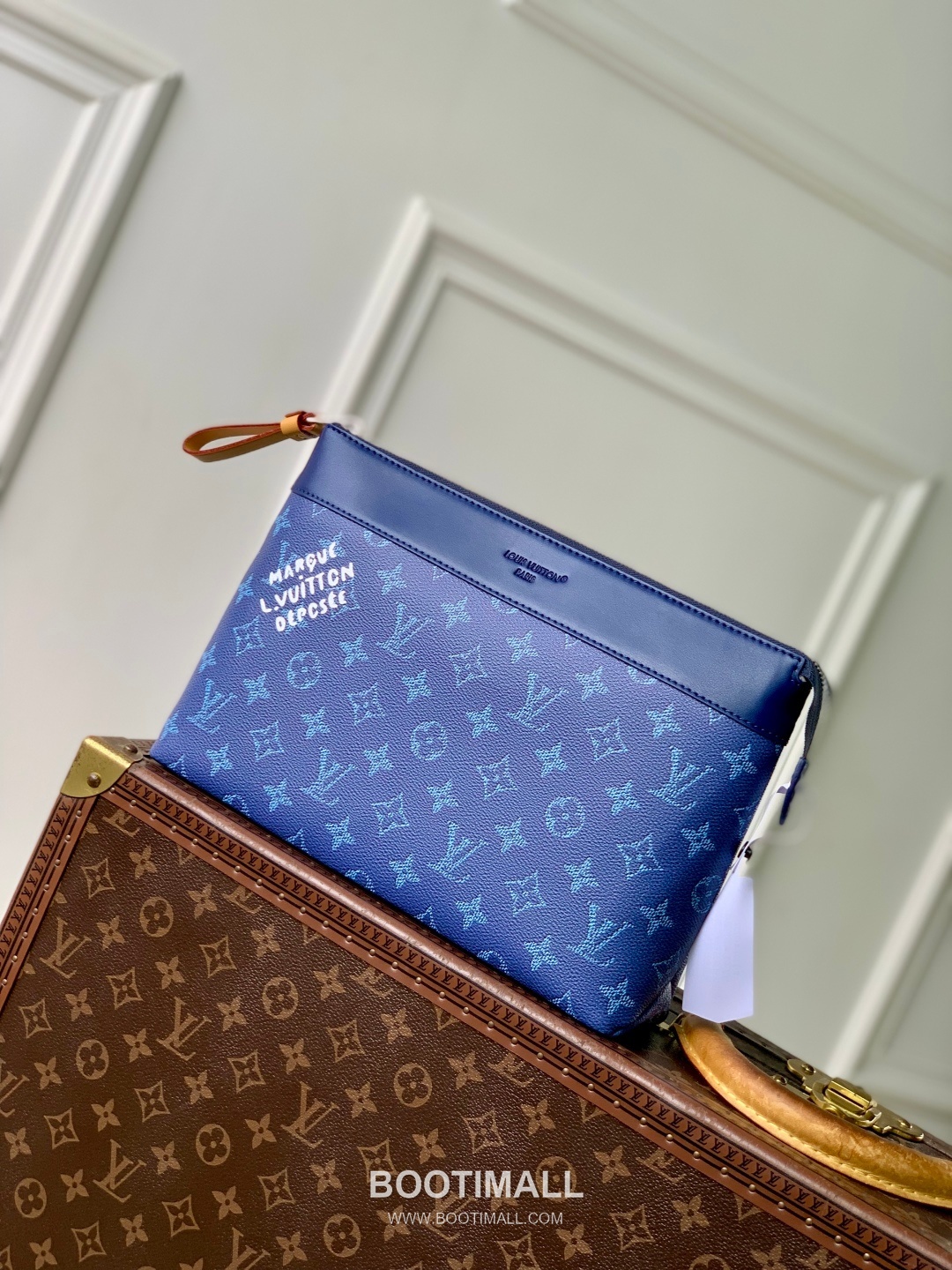 Louis Vuitton Pochette Voyage Souple Monogram Eclipse Canvas Clutch Bag M12665 루이비통 포쉐트 보야주 수플 모노그램 이클립스 캔버스 클러치백 32cm 1