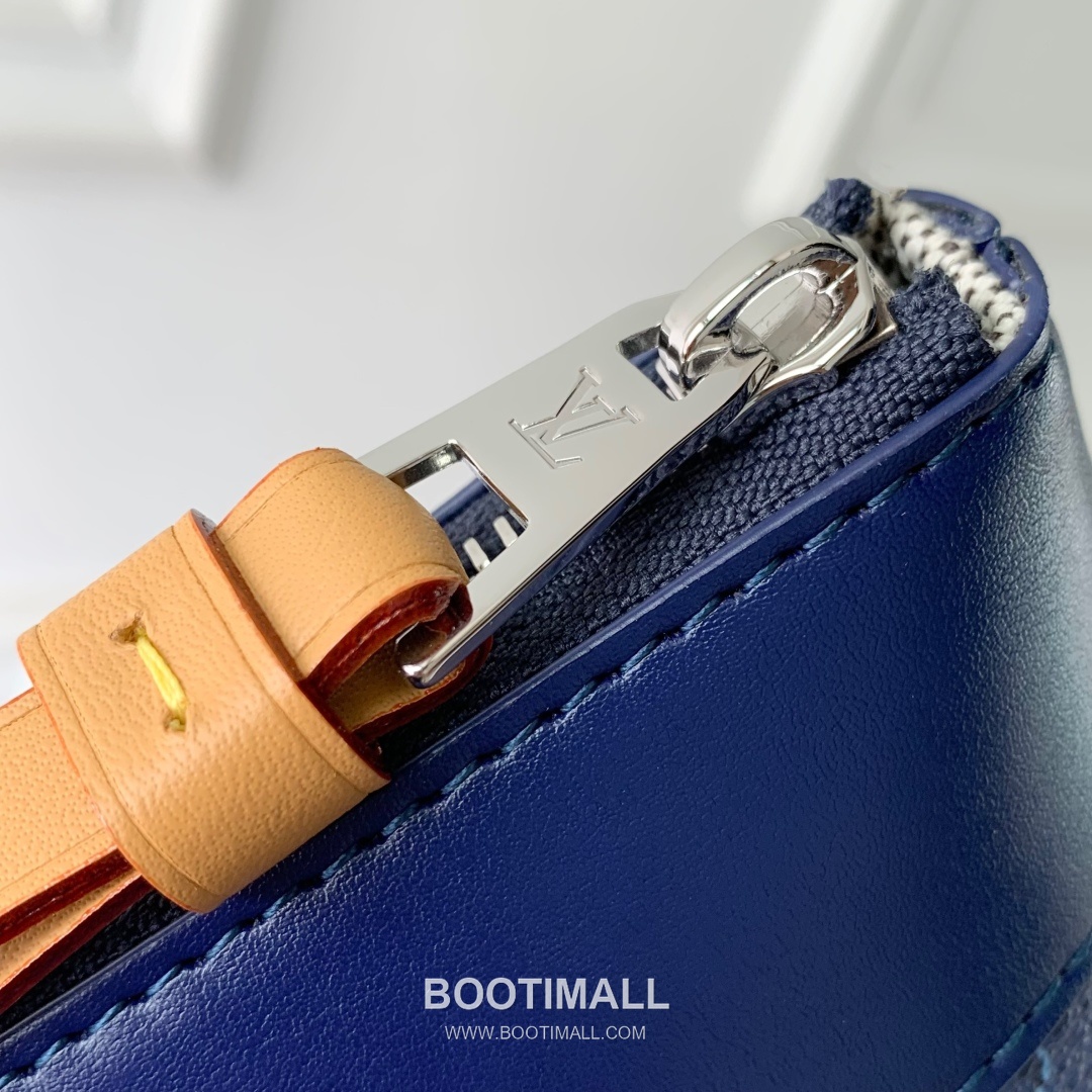 Louis Vuitton Pochette Voyage Souple Monogram Eclipse Canvas Clutch Bag M12665 루이비통 포쉐트 보야주 수플 모노그램 이클립스 캔버스 클러치백 32cm 6