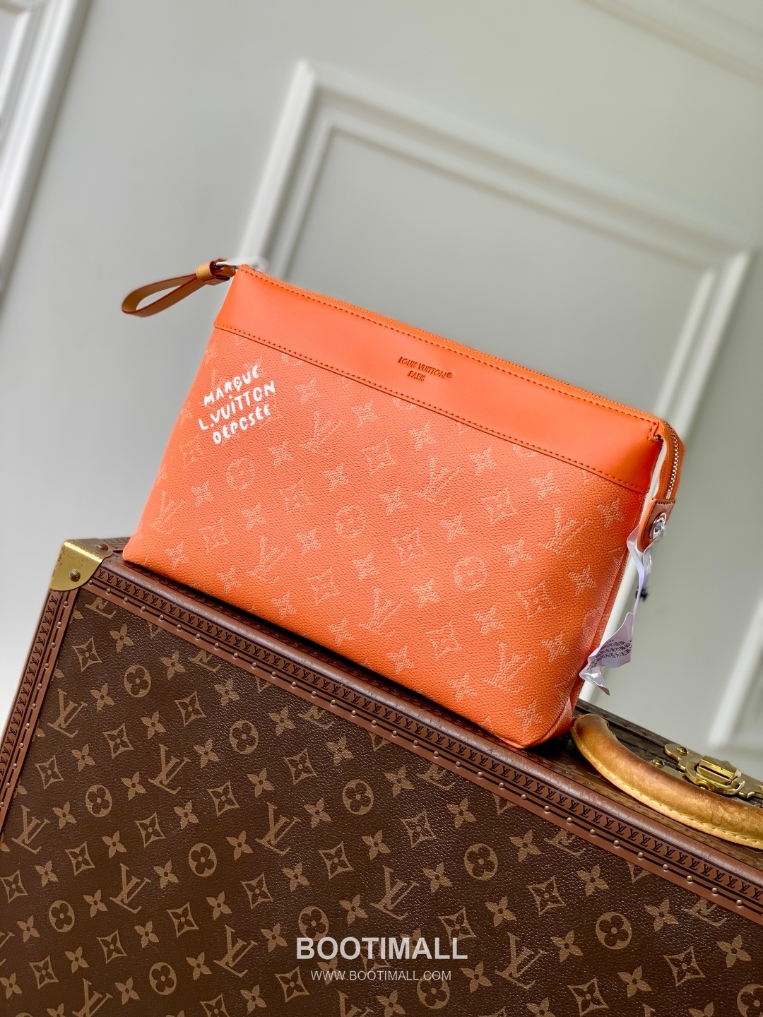 Louis Vuitton Pochette Voyage Souple Monogram Eclipse Canvas Clutch Bag M12665 루이비통 포쉐트 보야주 수플 모노그램 이클립스 캔버스 클러치백 32cm 1