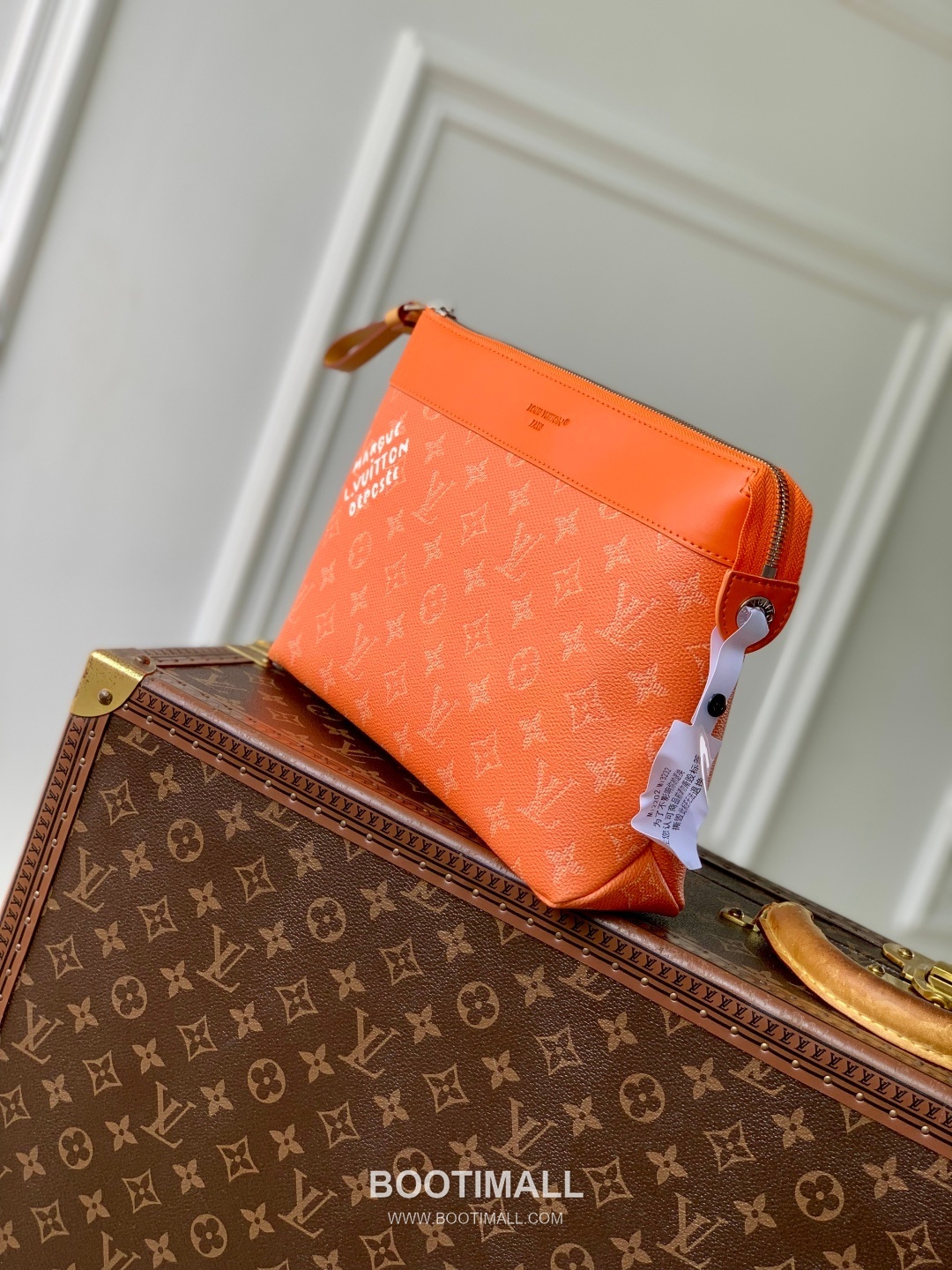 Louis Vuitton Pochette Voyage Souple Monogram Eclipse Canvas Clutch Bag M12665 루이비통 포쉐트 보야주 수플 모노그램 이클립스 캔버스 클러치백 32cm 2