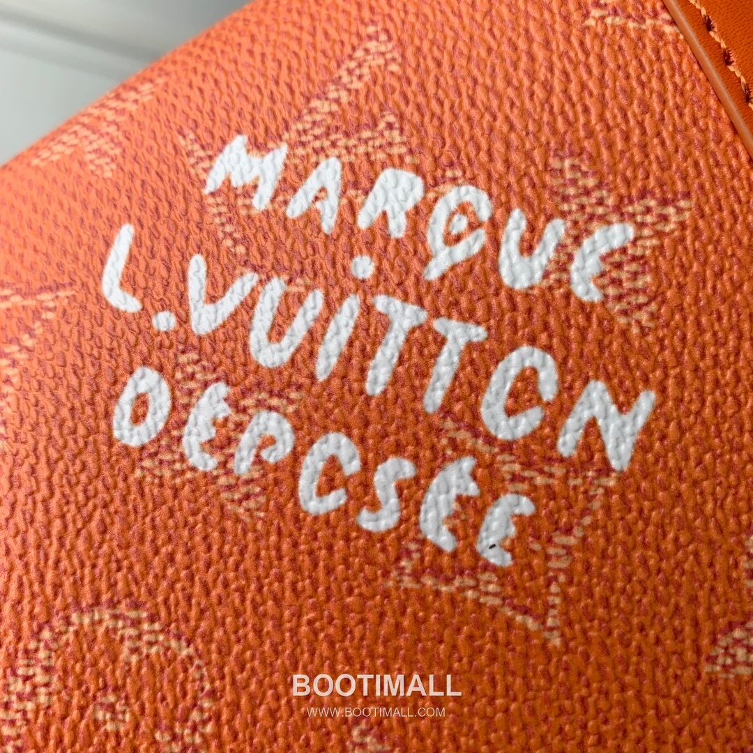 Louis Vuitton Pochette Voyage Souple Monogram Eclipse Canvas Clutch Bag M12665 루이비통 포쉐트 보야주 수플 모노그램 이클립스 캔버스 클러치백 32cm 5