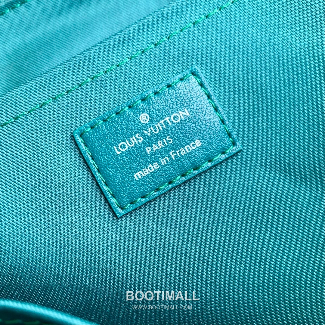 Louis Vuitton Pochette Voyage Souple Monogram Eclipse Canvas Clutch Bag M12665 루이비통 포쉐트 보야주 수플 모노그램 이클립스 캔버스 클러치백 32cm 8