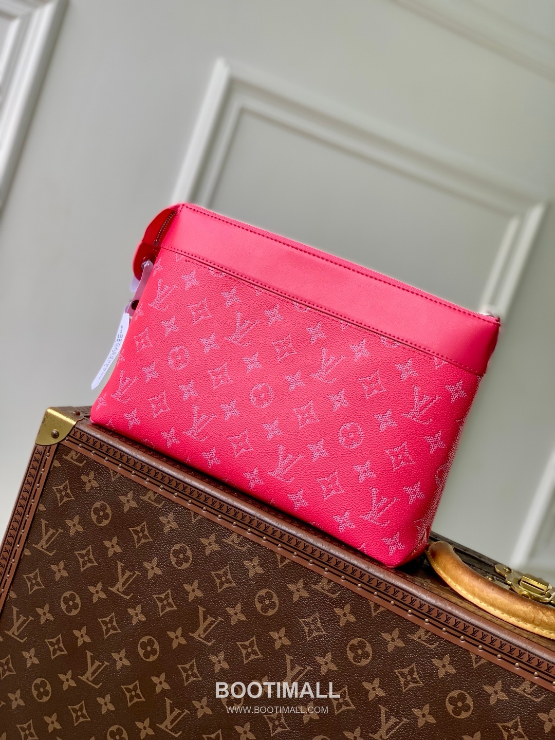 Louis Vuitton Pochette Voyage Souple Monogram Eclipse Canvas Clutch Bag M12665 루이비통 포쉐트 보야주 수플 모노그램 이클립스 캔버스 클러치백 32cm 3