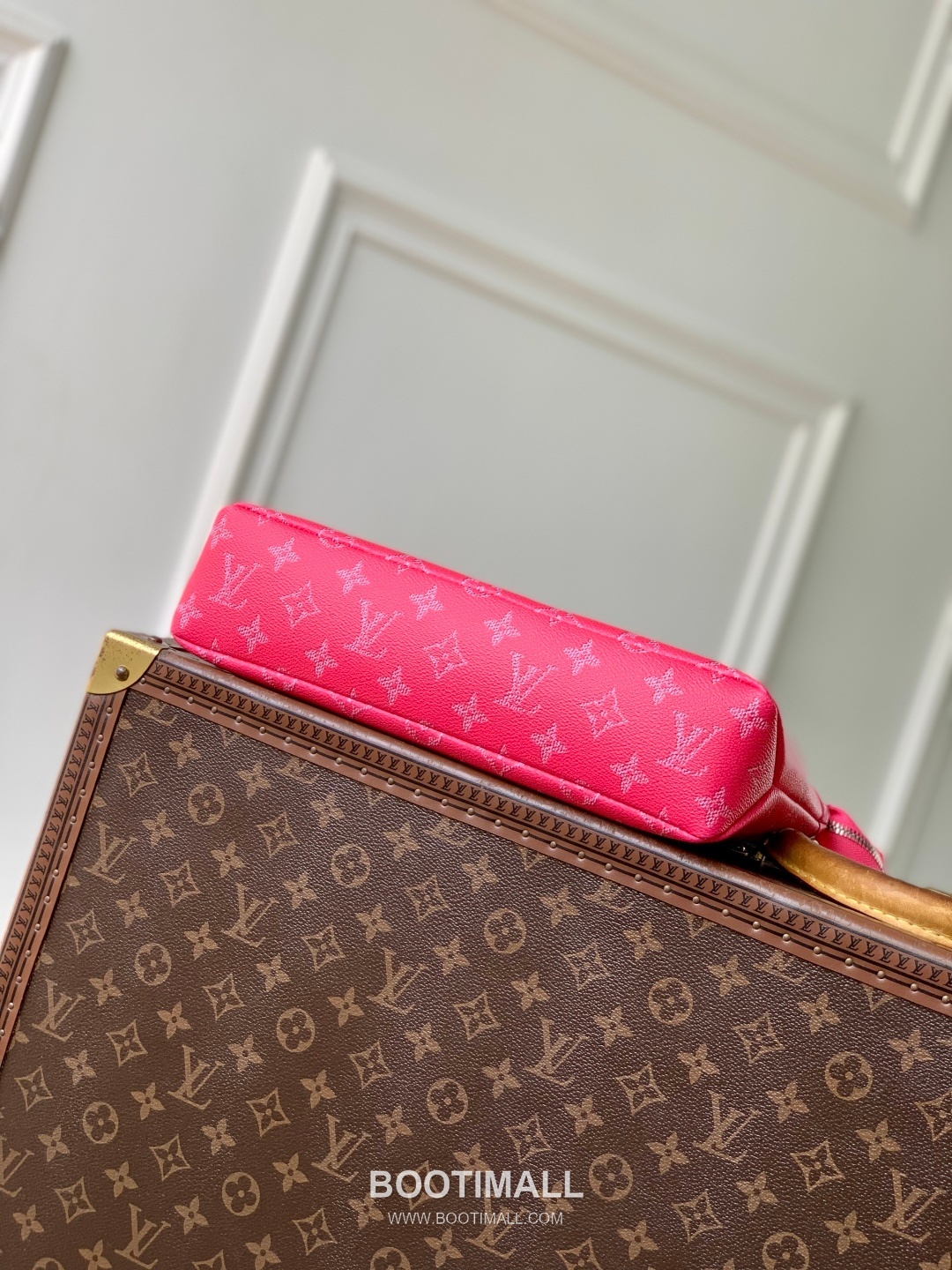 Louis Vuitton Pochette Voyage Souple Monogram Eclipse Canvas Clutch Bag M12665 루이비통 포쉐트 보야주 수플 모노그램 이클립스 캔버스 클러치백 32cm 4
