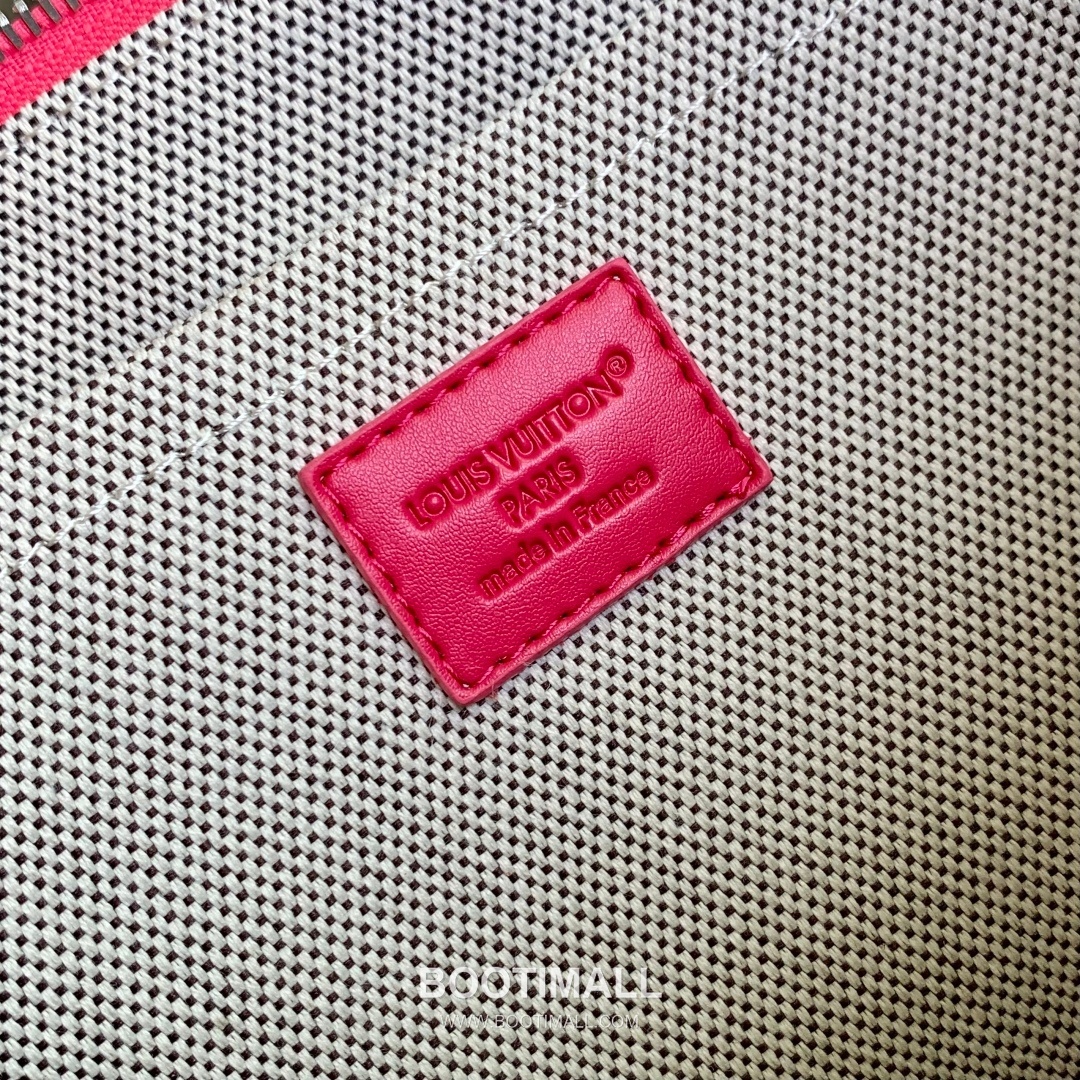 Louis Vuitton Pochette Voyage Souple Monogram Eclipse Canvas Clutch Bag M12665 루이비통 포쉐트 보야주 수플 모노그램 이클립스 캔버스 클러치백 32cm 8