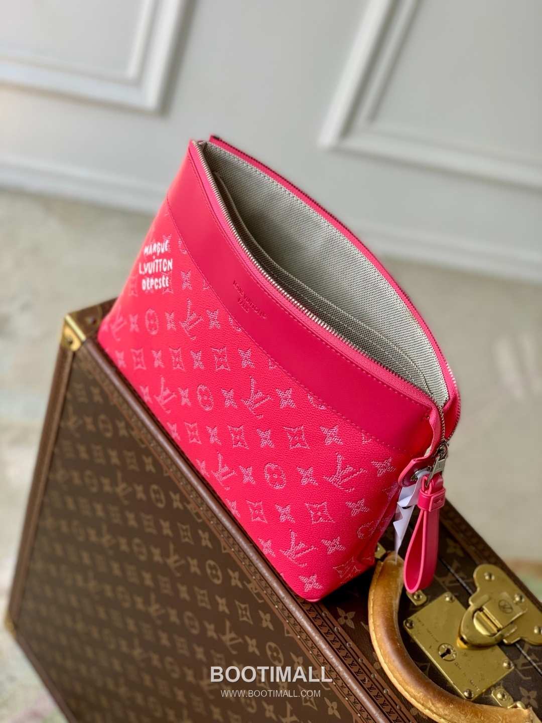 Louis Vuitton Pochette Voyage Souple Monogram Eclipse Canvas Clutch Bag M12665 루이비통 포쉐트 보야주 수플 모노그램 이클립스 캔버스 클러치백 32cm 9