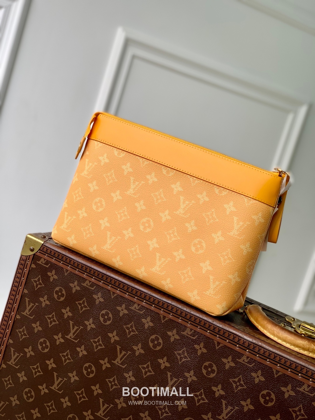 Louis Vuitton Pochette Voyage Souple Monogram Eclipse Canvas Clutch Bag M12665 루이비통 포쉐트 보야주 수플 모노그램 이클립스 캔버스 클러치백 32cm 3