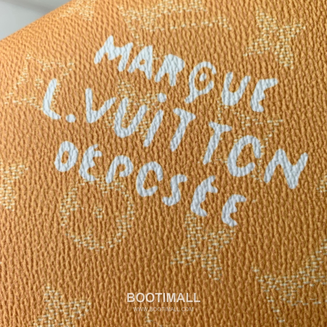 Louis Vuitton Pochette Voyage Souple Monogram Eclipse Canvas Clutch Bag M12665 루이비통 포쉐트 보야주 수플 모노그램 이클립스 캔버스 클러치백 32cm 5