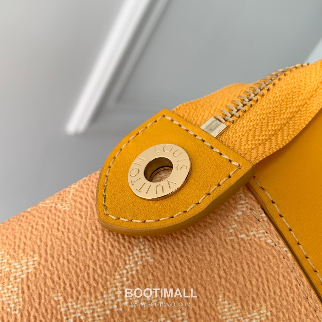 Louis Vuitton Pochette Voyage Souple Monogram Eclipse Canvas Clutch Bag M12665 루이비통 포쉐트 보야주 수플 모노그램 이클립스 캔버스 클러치백 32cm 7