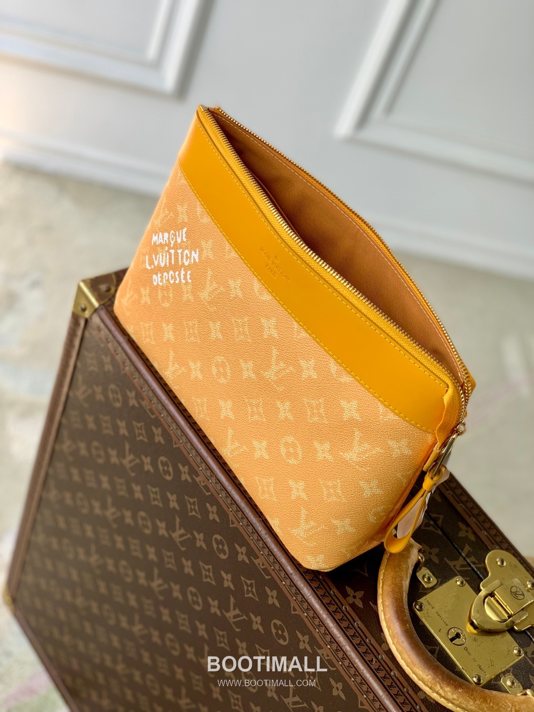 Louis Vuitton Pochette Voyage Souple Monogram Eclipse Canvas Clutch Bag M12665 루이비통 포쉐트 보야주 수플 모노그램 이클립스 캔버스 클러치백 32cm 9