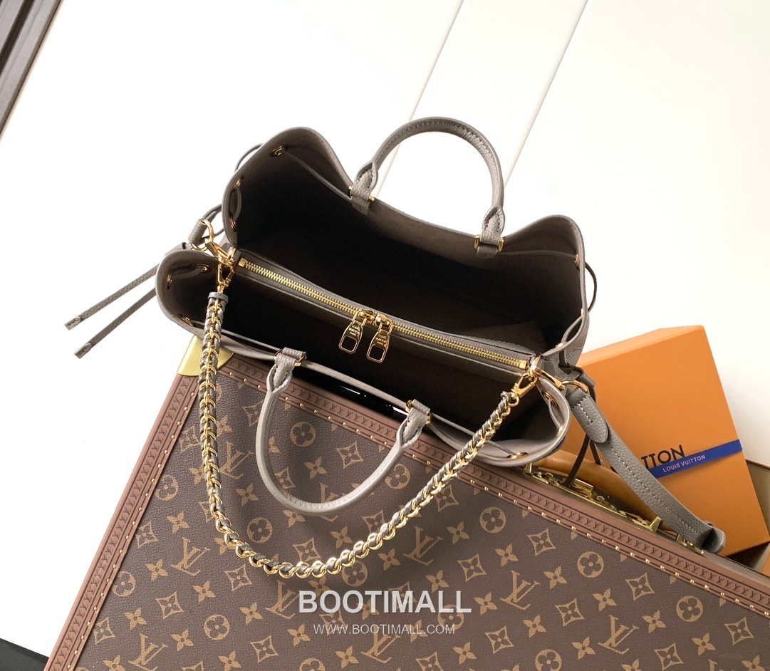 Louis Vuitton Bella Tote Perforated Leather Bag 루이비통 벨라 토트 퍼포레이티드 레더 토트백 32cm 9