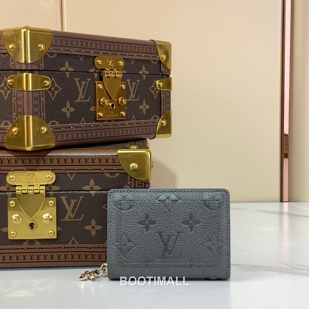 Louis Vuitton Lisa Wallet Monogram Empreinte Leather Wallet 루이비통 리사 월릿 모노그램 앙프렝뜨 레더 지갑 11.5cm 1