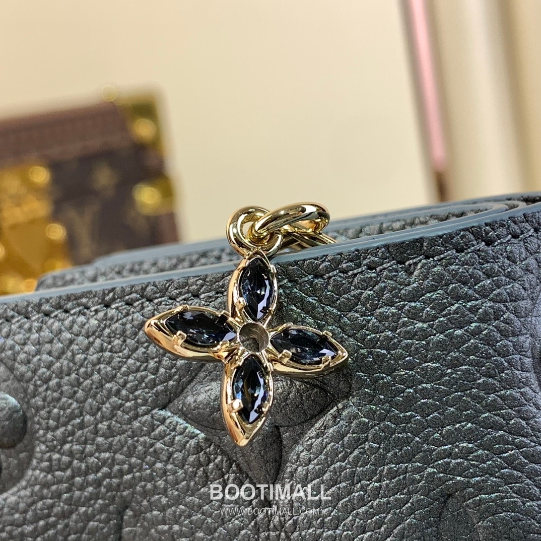 Louis Vuitton Lisa Wallet Monogram Empreinte Leather Wallet 루이비통 리사 월릿 모노그램 앙프렝뜨 레더 지갑 11.5cm 5