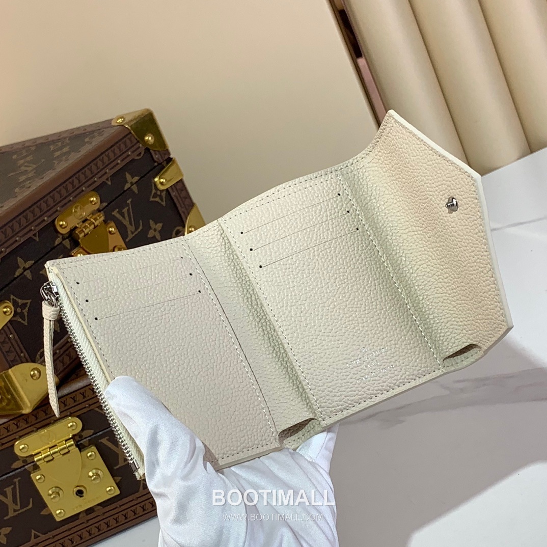 Louis Vuitton Victorine Wallet Monogram Empreinte Leather Wallet 루이비통 빅토린 월릿 모노그램 앙프렝뜨 레더 지갑 12cm 9
