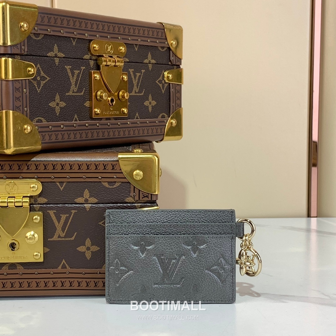 Louis Vuitton Charms Card Holder Monogram Empreinte Leather Wallet 루이비통 참스 카드 홀더 모노그램 앙프렝뜨 레더 카드지갑 10.2cm 3