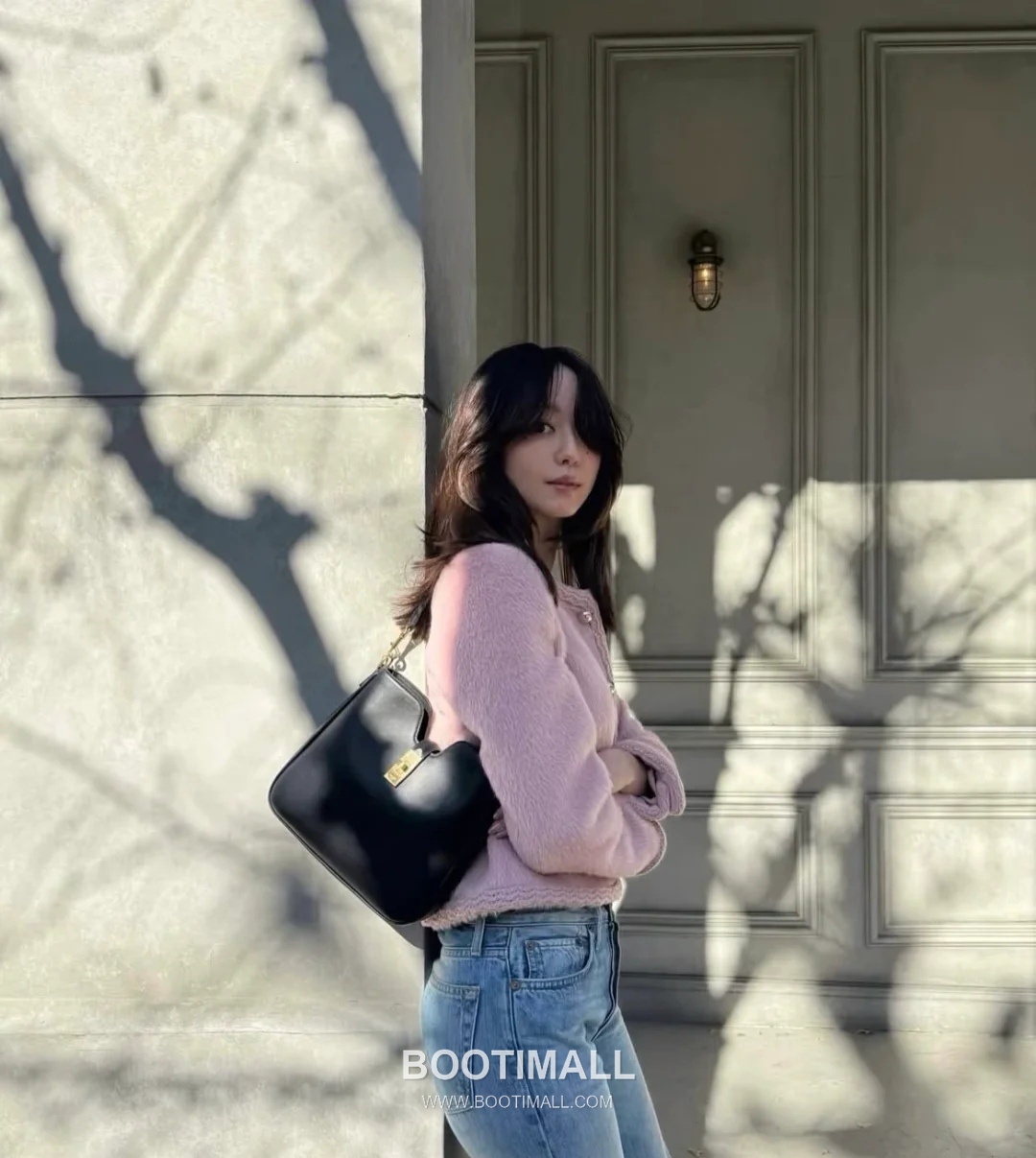 Louis Vuitton 120693 Lock Chain Cowhide Black Crossbody Bag 루이비통 120693 락 체인 소가죽 블랙 크로스백 24.5x21.5x5cm 8