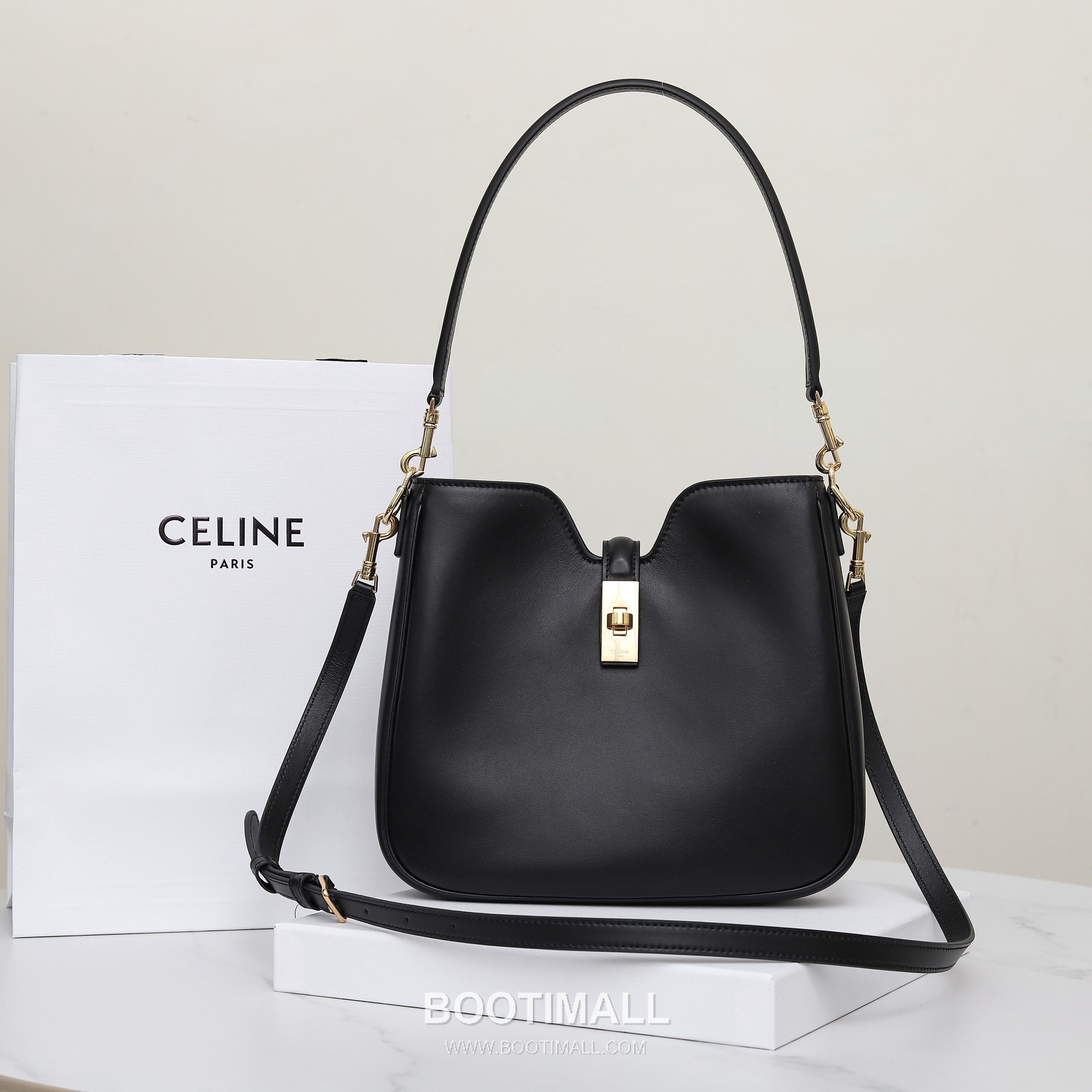 Louis Vuitton 120693 Lock Chain Cowhide Black Crossbody Bag 루이비통 120693 락 체인 소가죽 블랙 크로스백 24.5x21.5x5cm 10