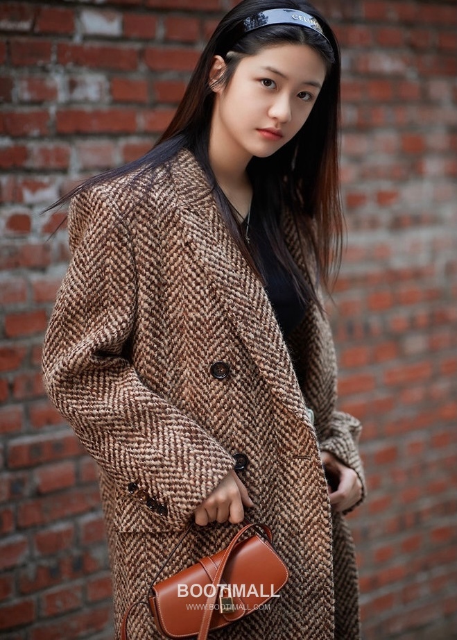 Celine Tabou 101592 Italian Cowhide Brown Clutch Bag 셀린느 타부 101592 이탈리아 소가죽 브라운 클러치백 18cm 9