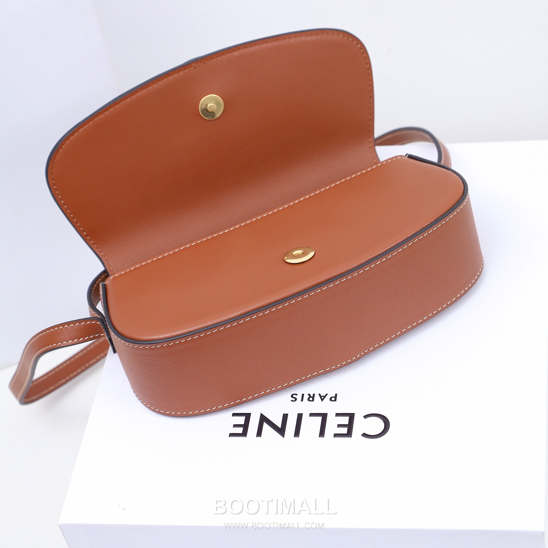 Celine Tabou 101592 Italian Cowhide Brown Clutch Bag 셀린느 타부 101592 이탈리아 소가죽 브라운 클러치백 18cm 17