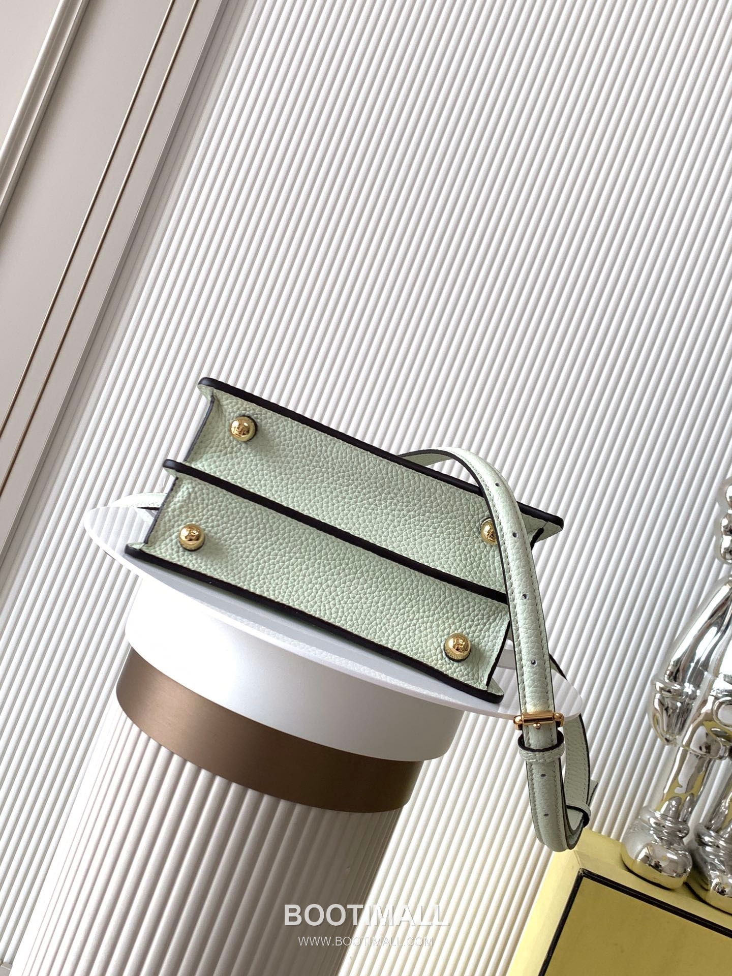 Fendi Peekaboo ISeeU Small Cuoio Romano Leather Bag 펜디 피카부 아이씨유 스몰 쿠오이오 로마노 레더 백 20cm 4