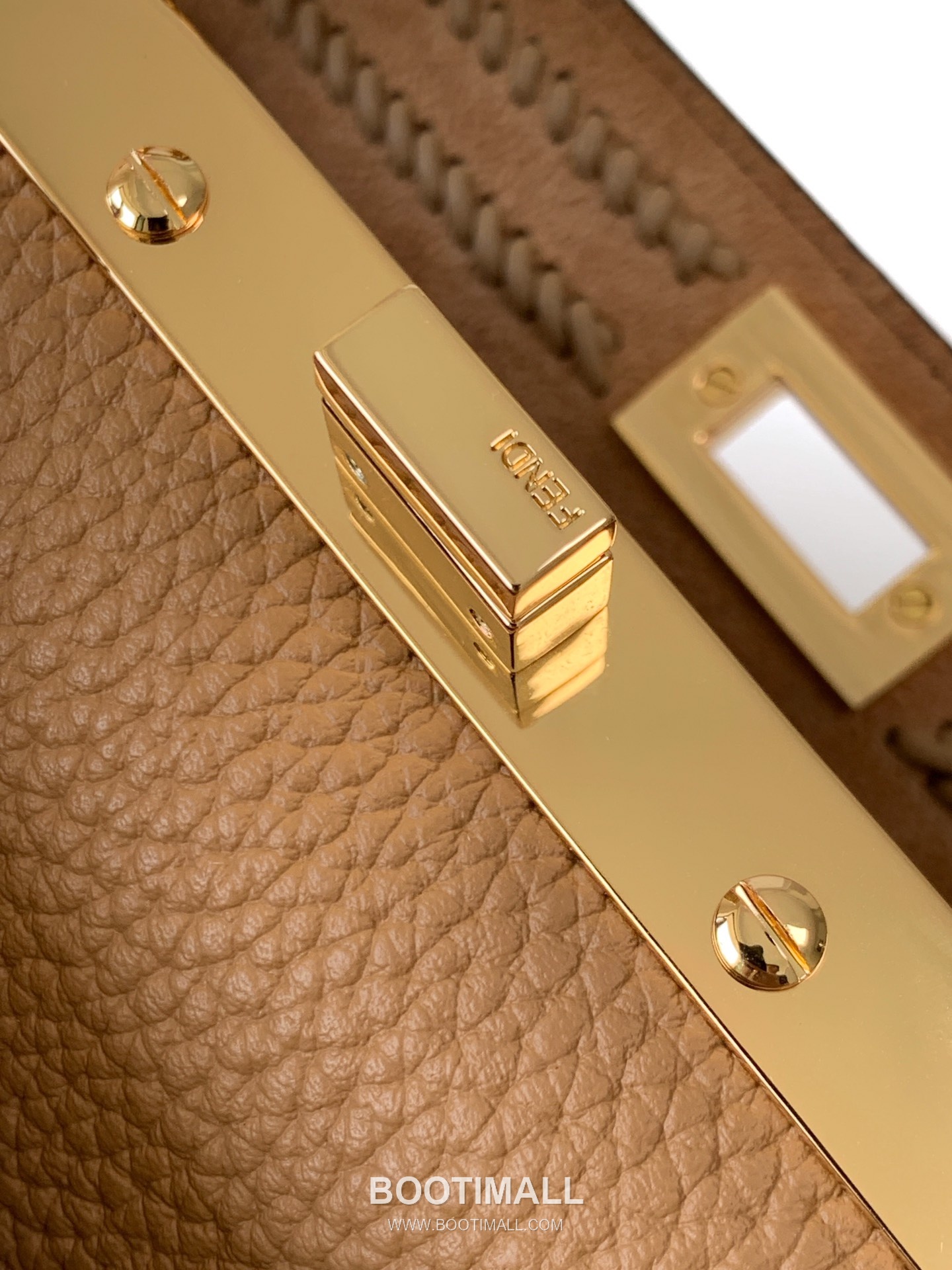 Fendi Peekaboo ISeeU Small Cuoio Romano Leather Bag 펜디 피카부 아이씨유 스몰 쿠오이오 로마노 레더 백 20cm 7