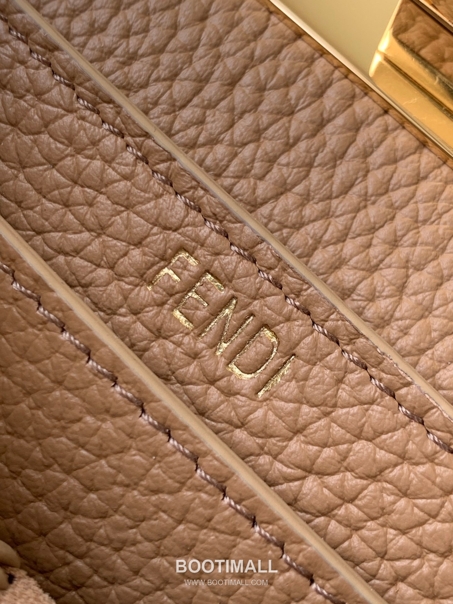 Fendi Peekaboo ISeeU Small Cuoio Romano Leather Bag 펜디 피카부 아이씨유 스몰 쿠오이오 로마노 레더 백 20cm 9