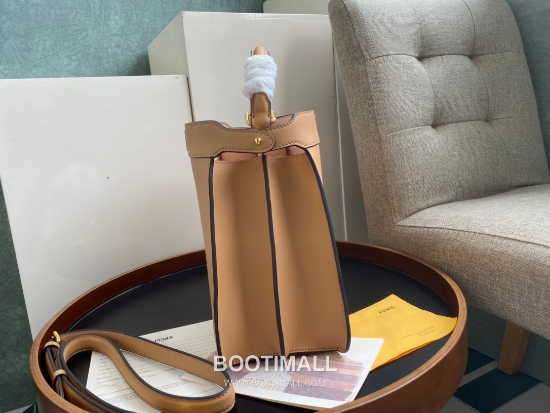 Fendi Peekaboo ISeeU Medium Leather Bag 펜디 피카부 아이씨유 미디엄 레더 백 33.5cm 4