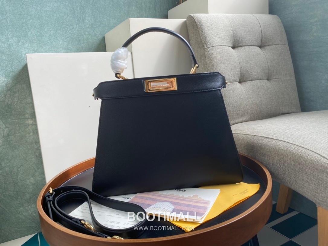 Fendi Peekaboo ISeeU Medium Leather Bag 펜디 피카부 아이씨유 미디엄 레더 백 33.5cm 2