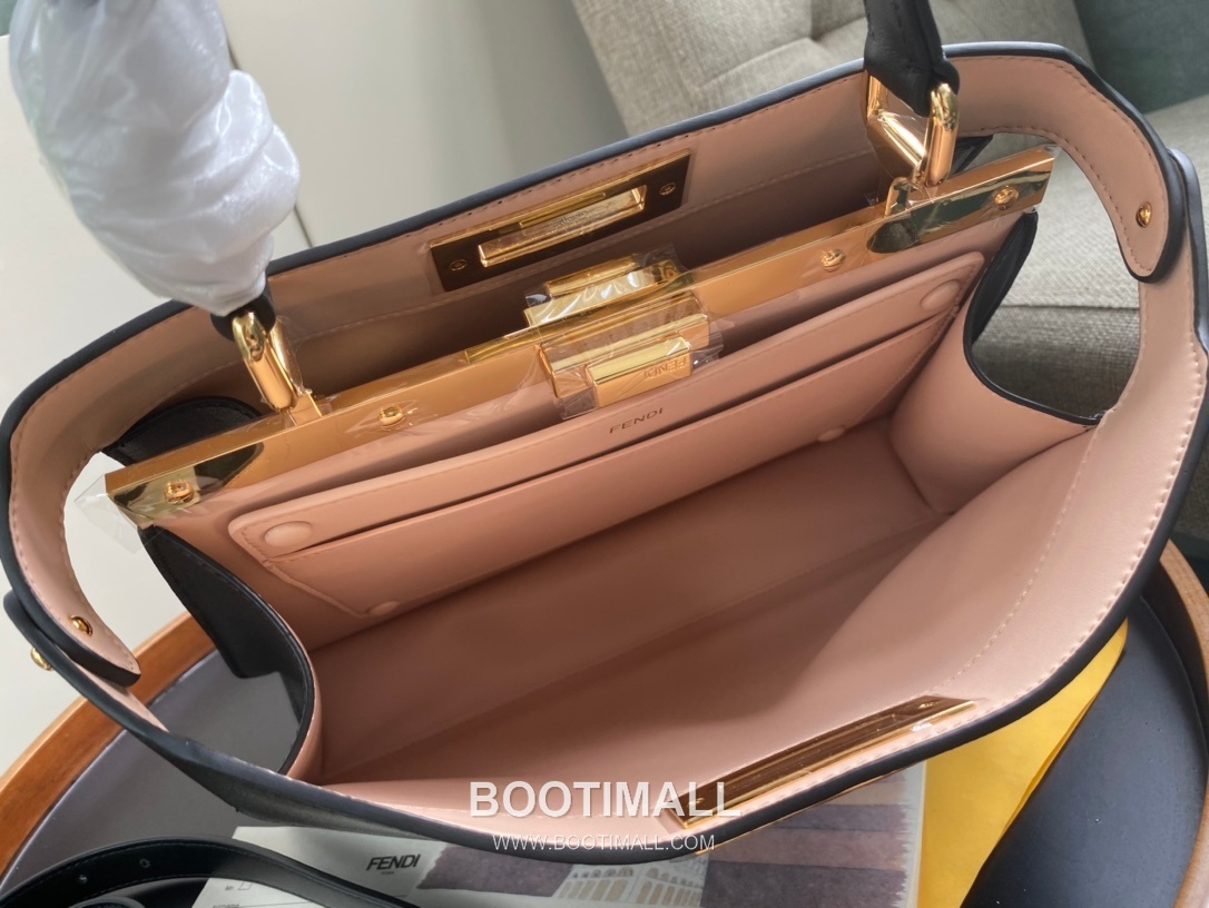 Fendi Peekaboo ISeeU Medium Leather Bag 펜디 피카부 아이씨유 미디엄 레더 백 33.5cm 6