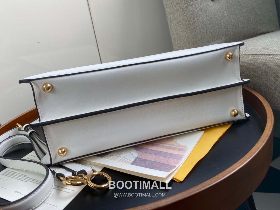 Fendi Peekaboo ISeeU Medium Leather Bag 펜디 피카부 아이씨유 미디엄 레더 백 33.5cm 5