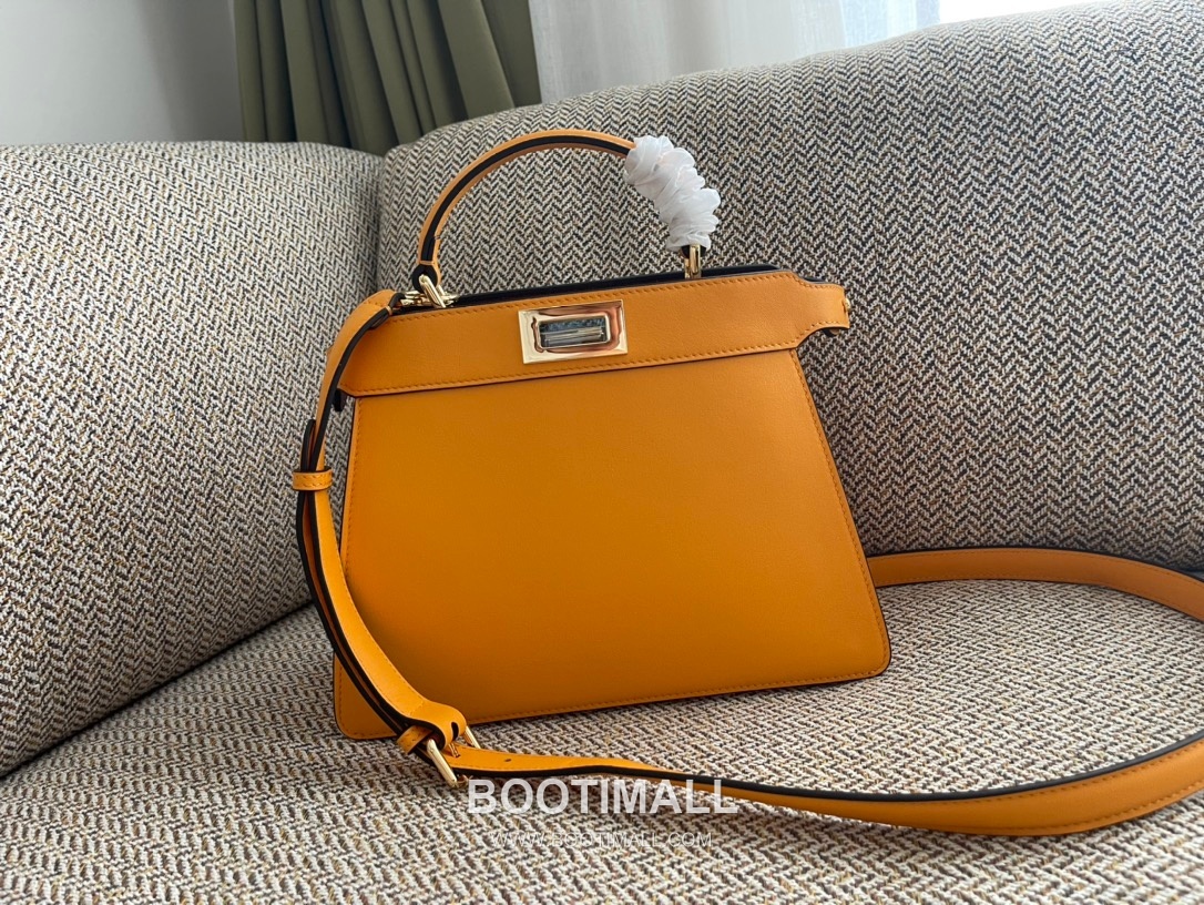 Fendi Peekaboo ISeeU Small Leather Bag 펜디 피카부 아이씨유 스몰 레더 백 27cm 1