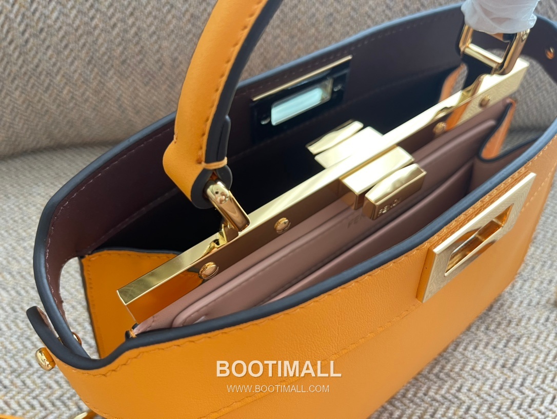 Fendi Peekaboo ISeeU Small Leather Bag 펜디 피카부 아이씨유 스몰 레더 백 27cm 5