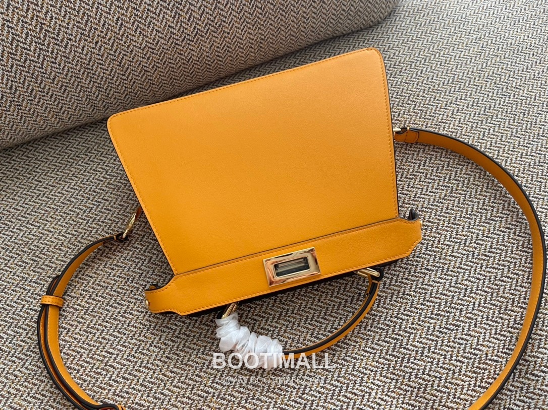 Fendi Peekaboo ISeeU Small Leather Bag 펜디 피카부 아이씨유 스몰 레더 백 27cm 6