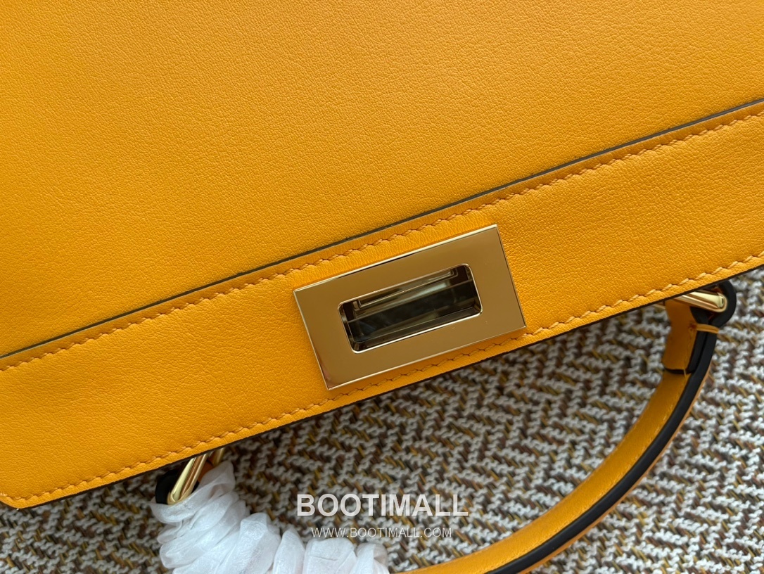 Fendi Peekaboo ISeeU Small Leather Bag 펜디 피카부 아이씨유 스몰 레더 백 27cm 7