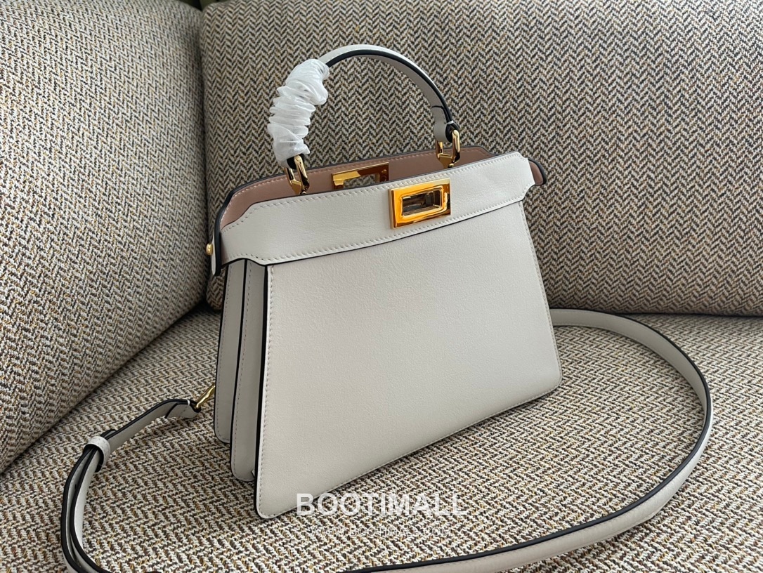 Fendi Peekaboo ISeeU Small Leather Bag 펜디 피카부 아이씨유 스몰 레더 백 27cm 2