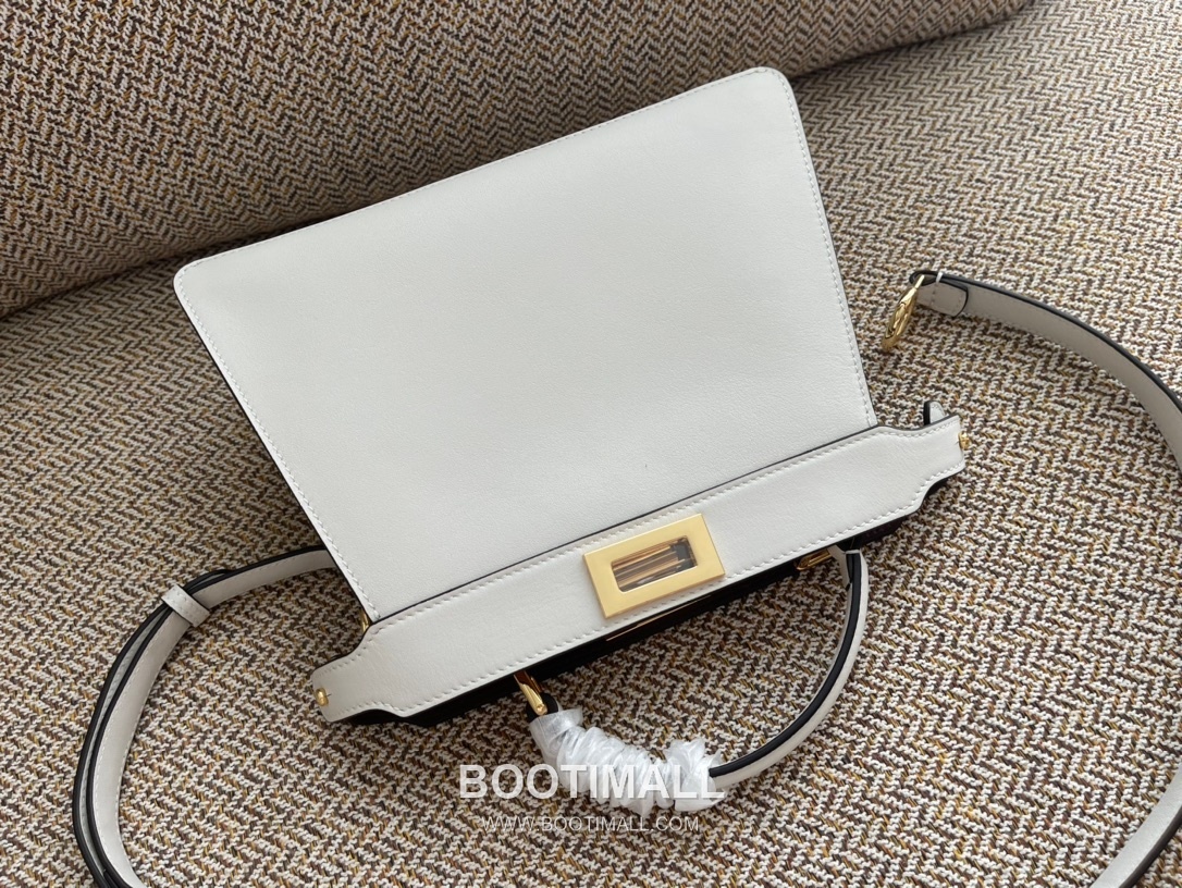 Fendi Peekaboo ISeeU Small Leather Bag 펜디 피카부 아이씨유 스몰 레더 백 27cm 6