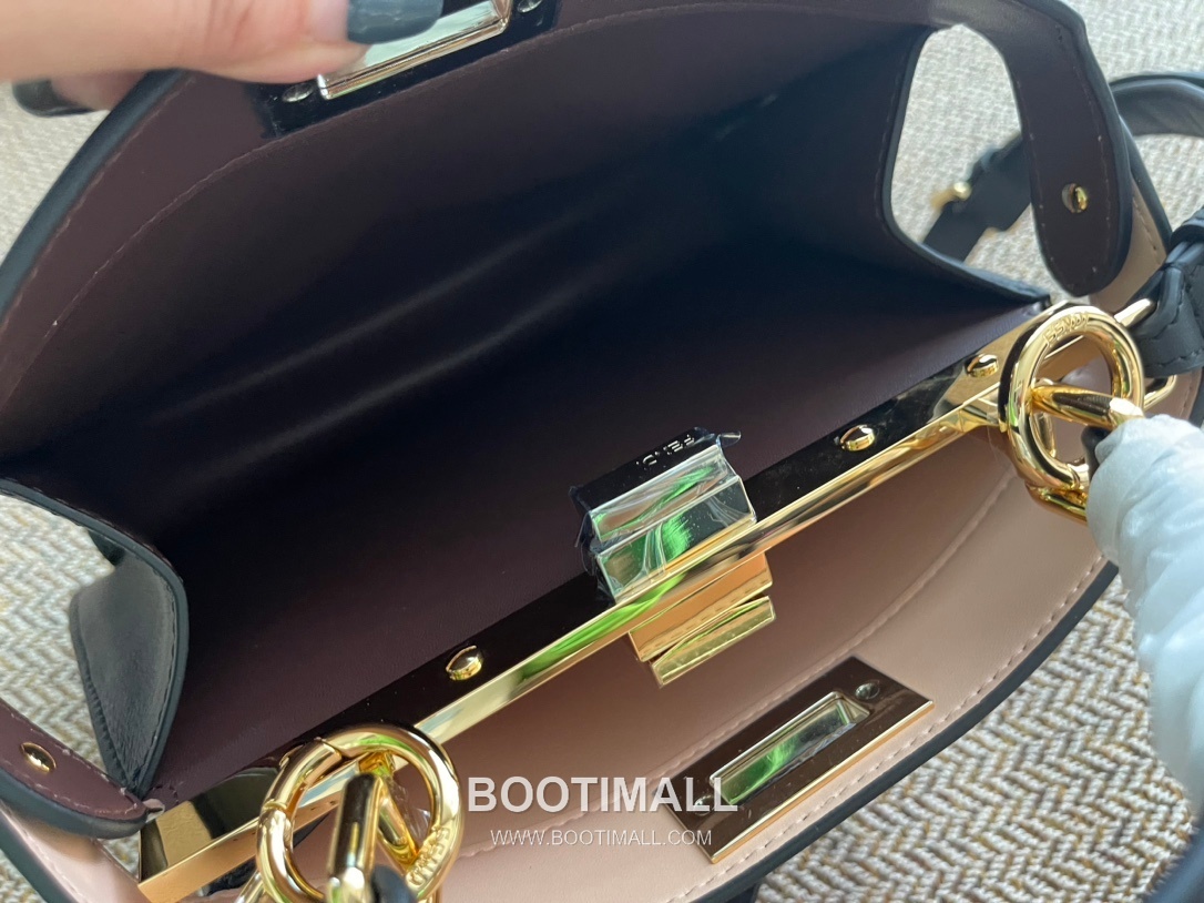 Fendi Peekaboo ISeeU Small Leather Bag 펜디 피카부 아이씨유 스몰 레더 백 27cm 9